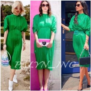 ZARA LIMITED EDITION GREEN PLEATED MIDI DRESS WITH PUFF SLEEVES 2297/693 small